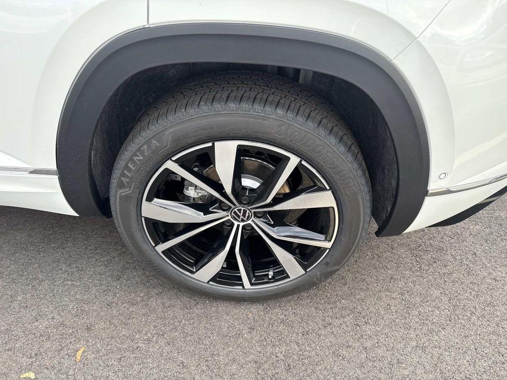 new 2026 Volkswagen Atlas Cross Sport car, priced at $54,911