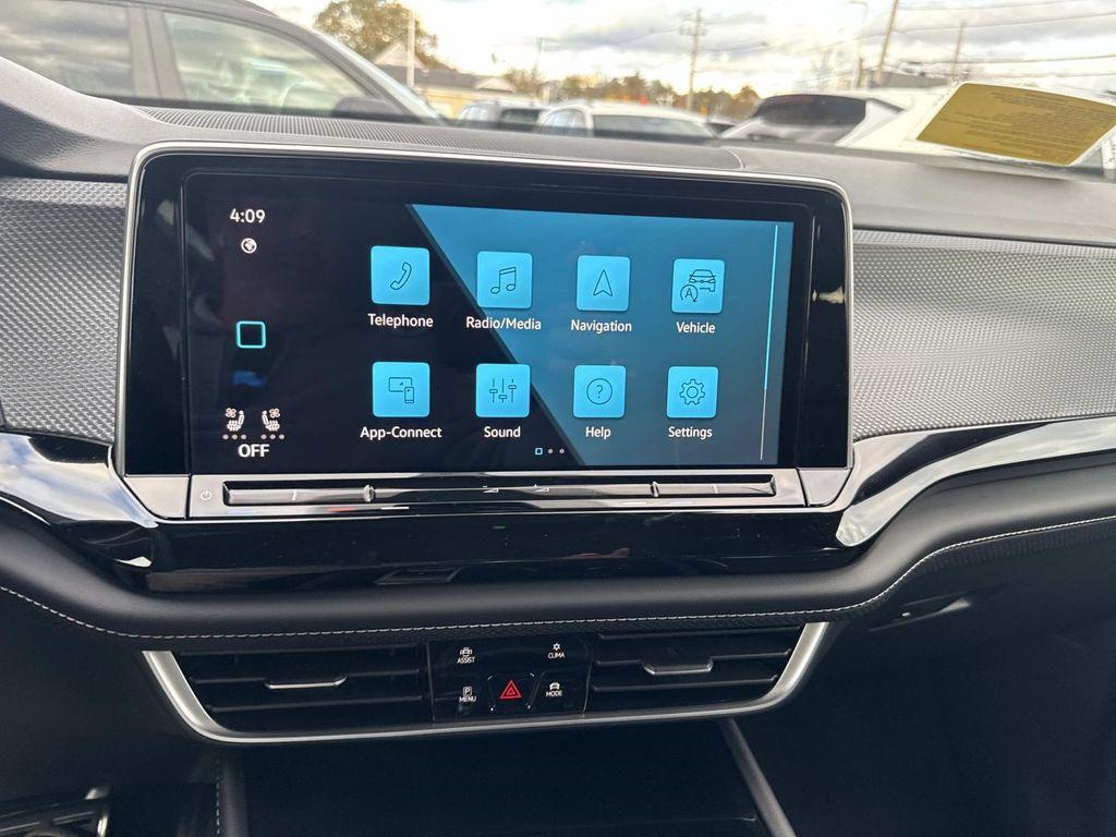 new 2026 Volkswagen Atlas Cross Sport car, priced at $54,911