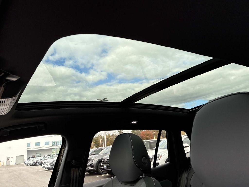 new 2026 Volkswagen Tiguan car, priced at $40,078