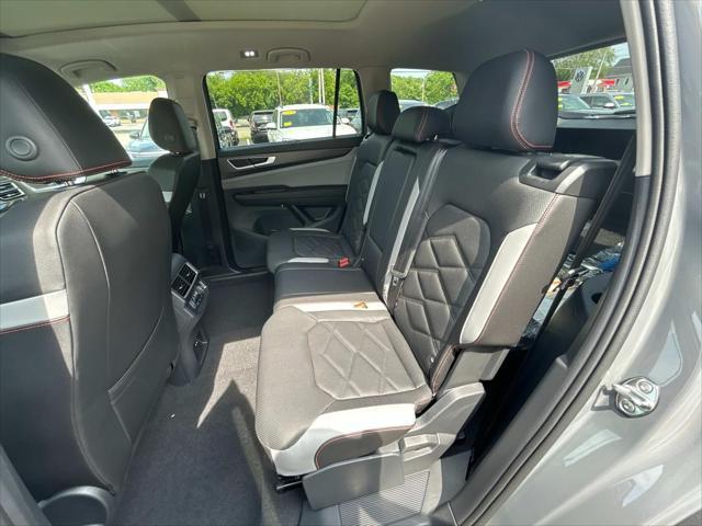 new 2025 Volkswagen Atlas car, priced at $46,918