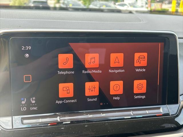 new 2025 Volkswagen Atlas car, priced at $46,918