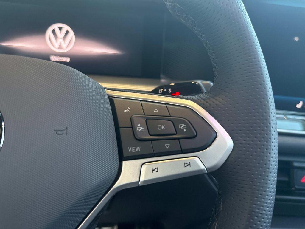 new 2025 Volkswagen Tiguan car, priced at $37,490