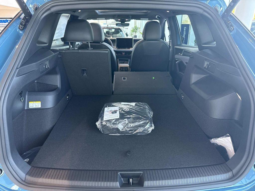 new 2025 Volkswagen Tiguan car, priced at $37,490