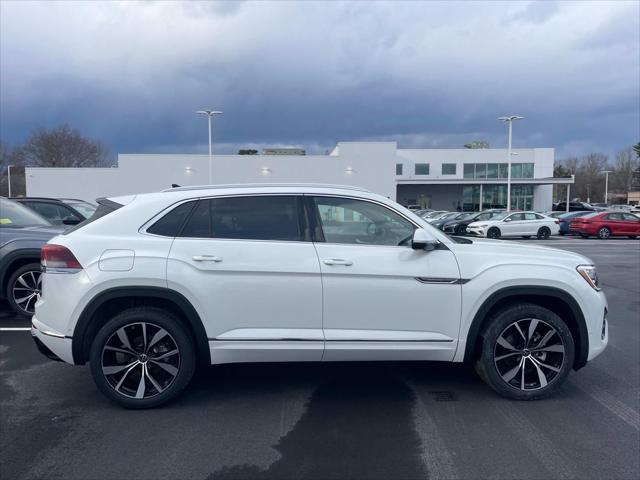 new 2025 Volkswagen Atlas Cross Sport car, priced at $51,928