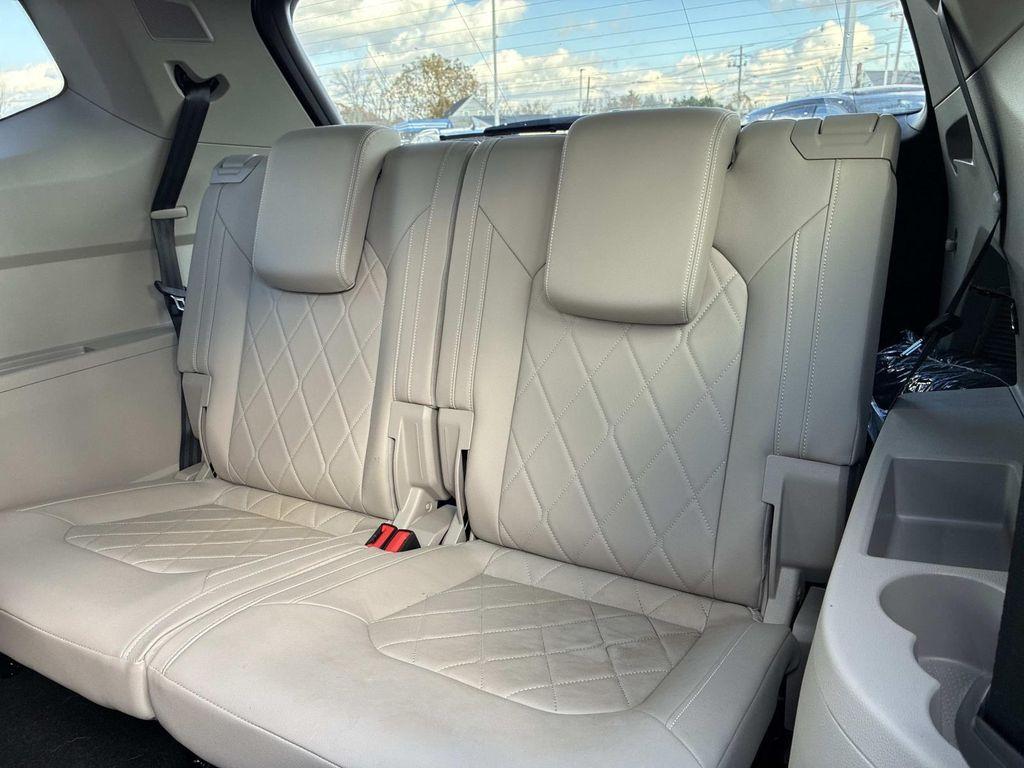 new 2026 Volkswagen Atlas car, priced at $55,714