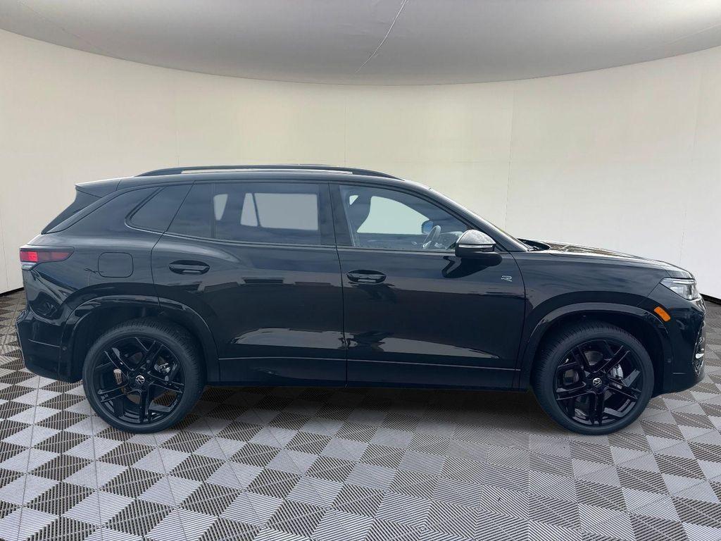 new 2026 Volkswagen Tiguan car, priced at $39,668