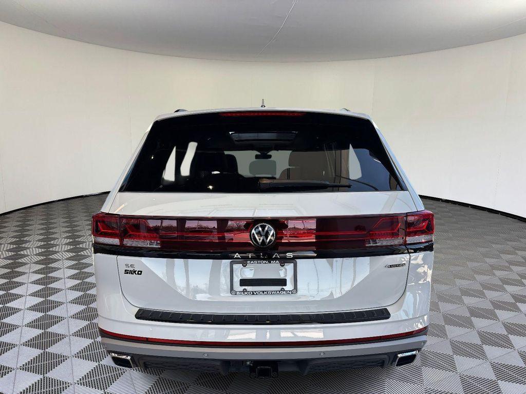 new 2025 Volkswagen Atlas car, priced at $44,616