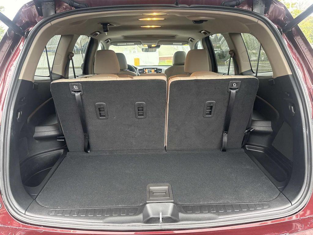 used 2021 Honda Pilot car, priced at $29,321