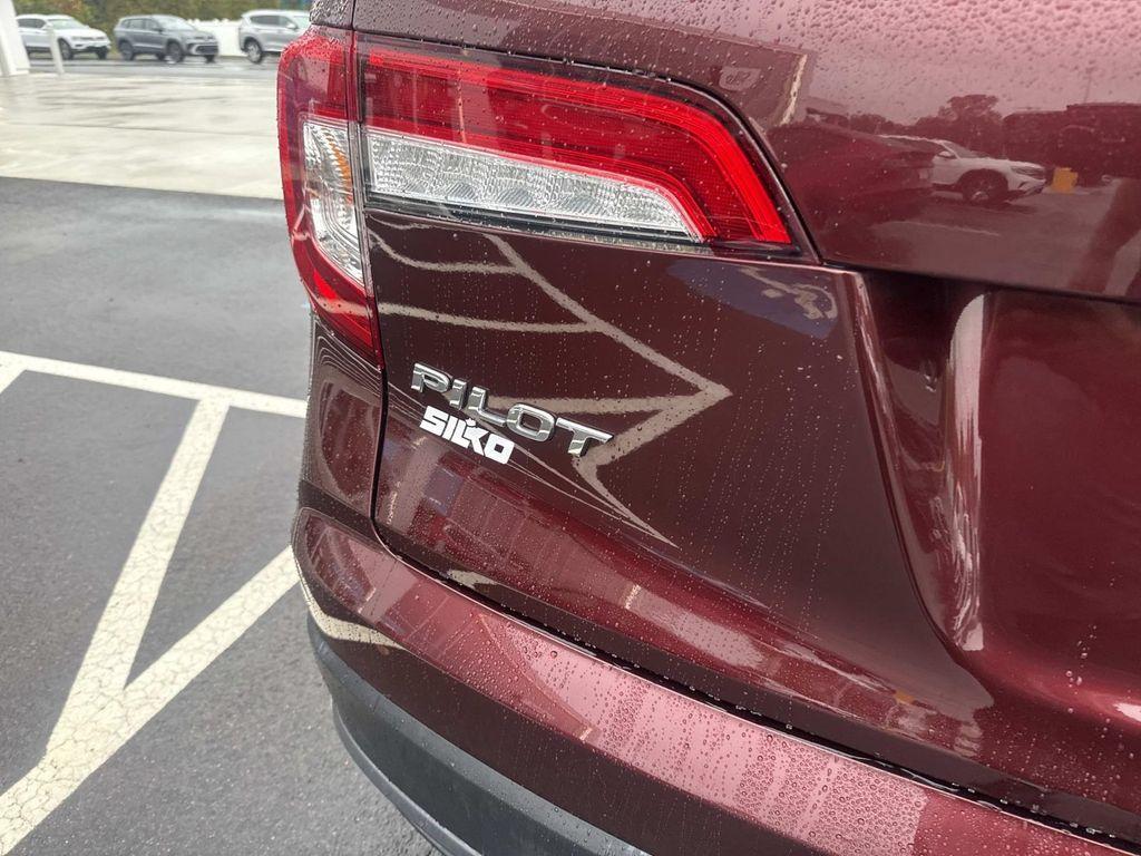 used 2021 Honda Pilot car, priced at $29,321