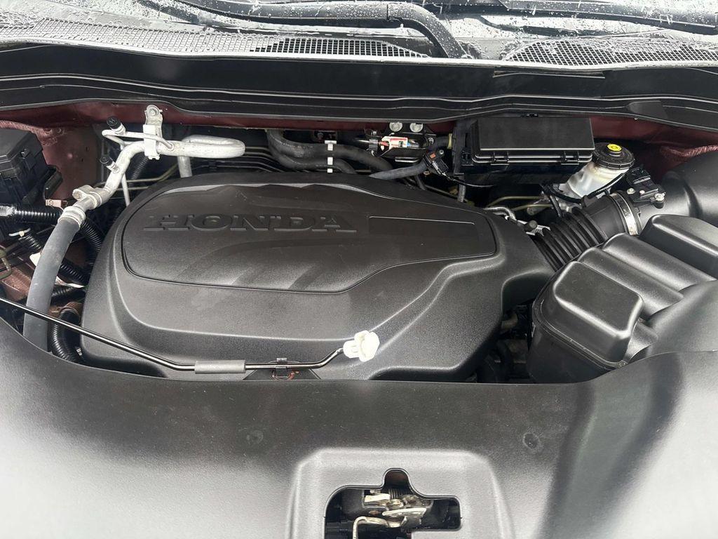 used 2021 Honda Pilot car, priced at $29,321