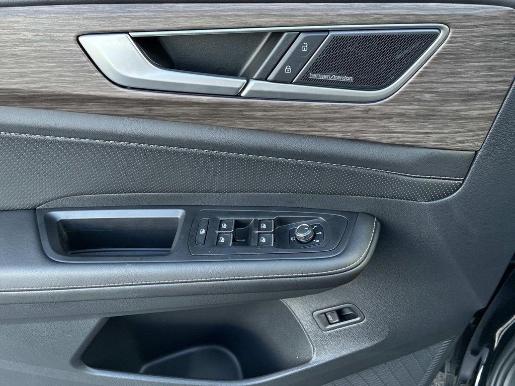 new 2026 Volkswagen Atlas car, priced at $55,875