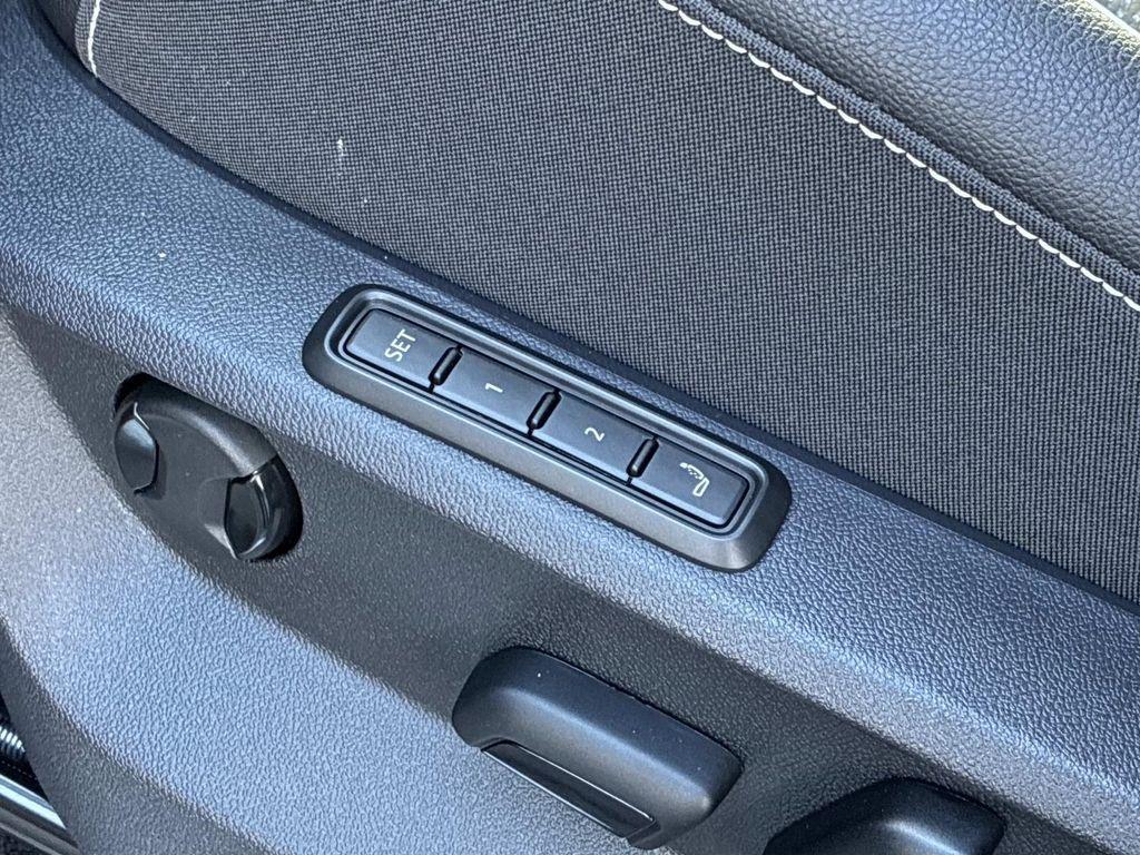 new 2026 Volkswagen Atlas car, priced at $55,875