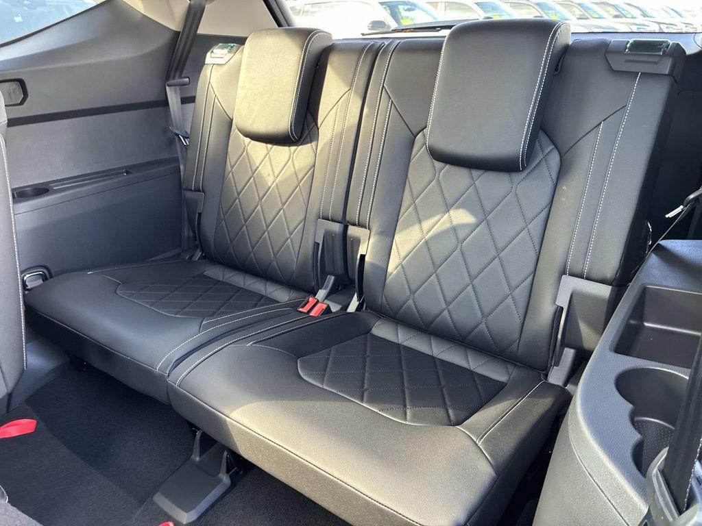 new 2026 Volkswagen Atlas car, priced at $55,875