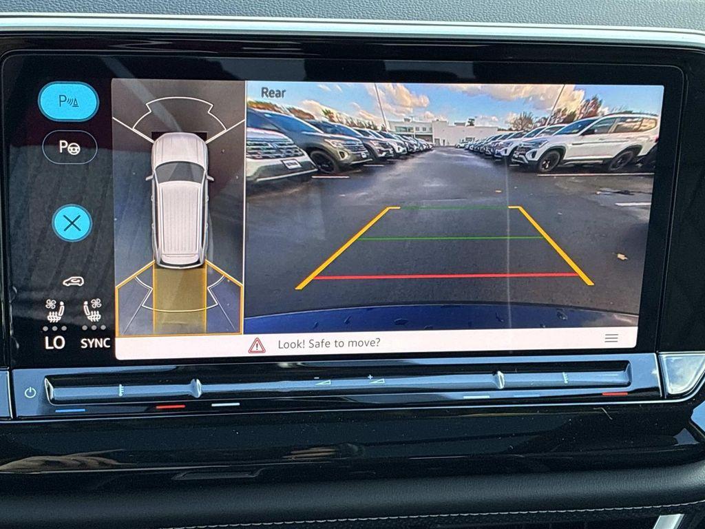 new 2026 Volkswagen Atlas car, priced at $55,875