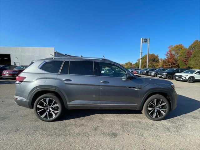 new 2024 Volkswagen Atlas car, priced at $50,695