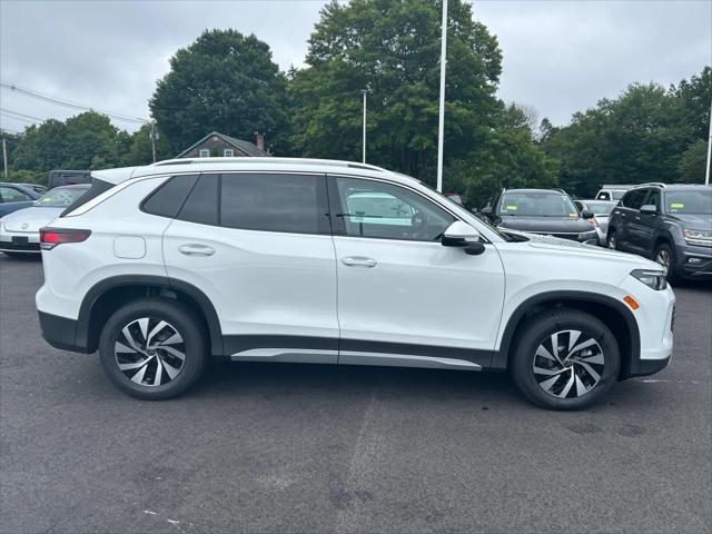 new 2025 Volkswagen Tiguan car, priced at $31,438
