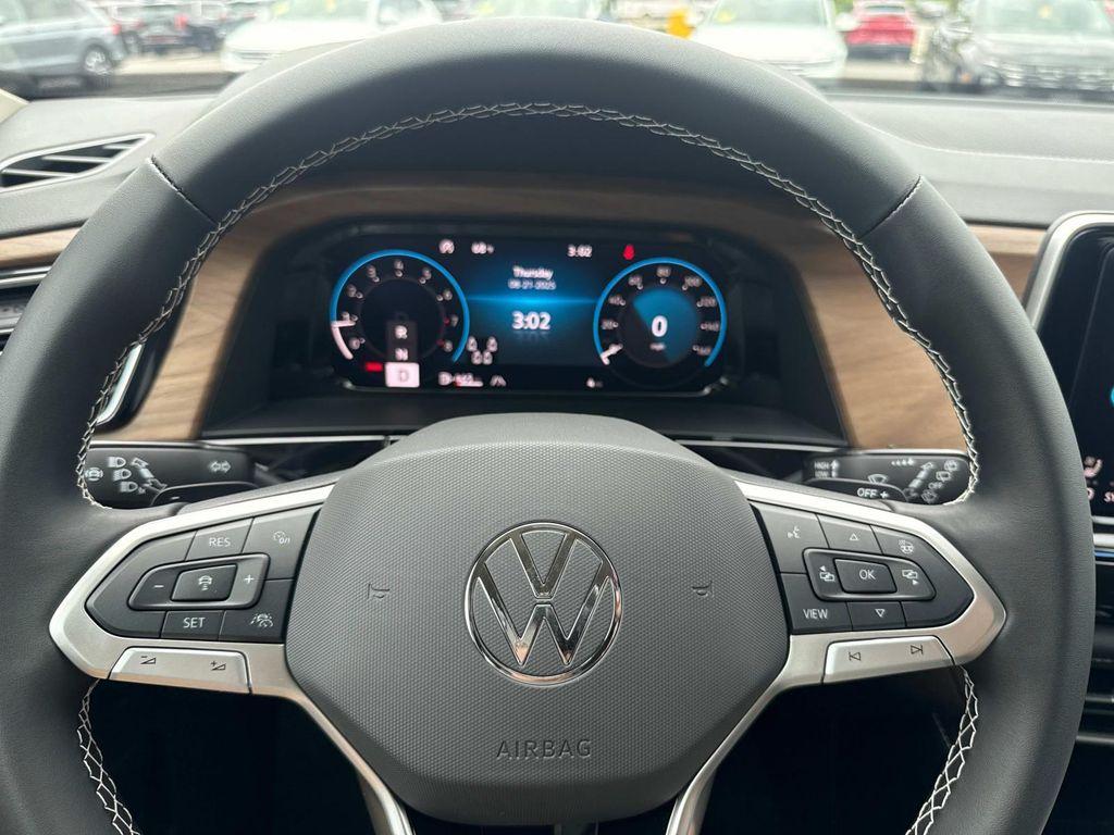 new 2026 Volkswagen Atlas car, priced at $48,554