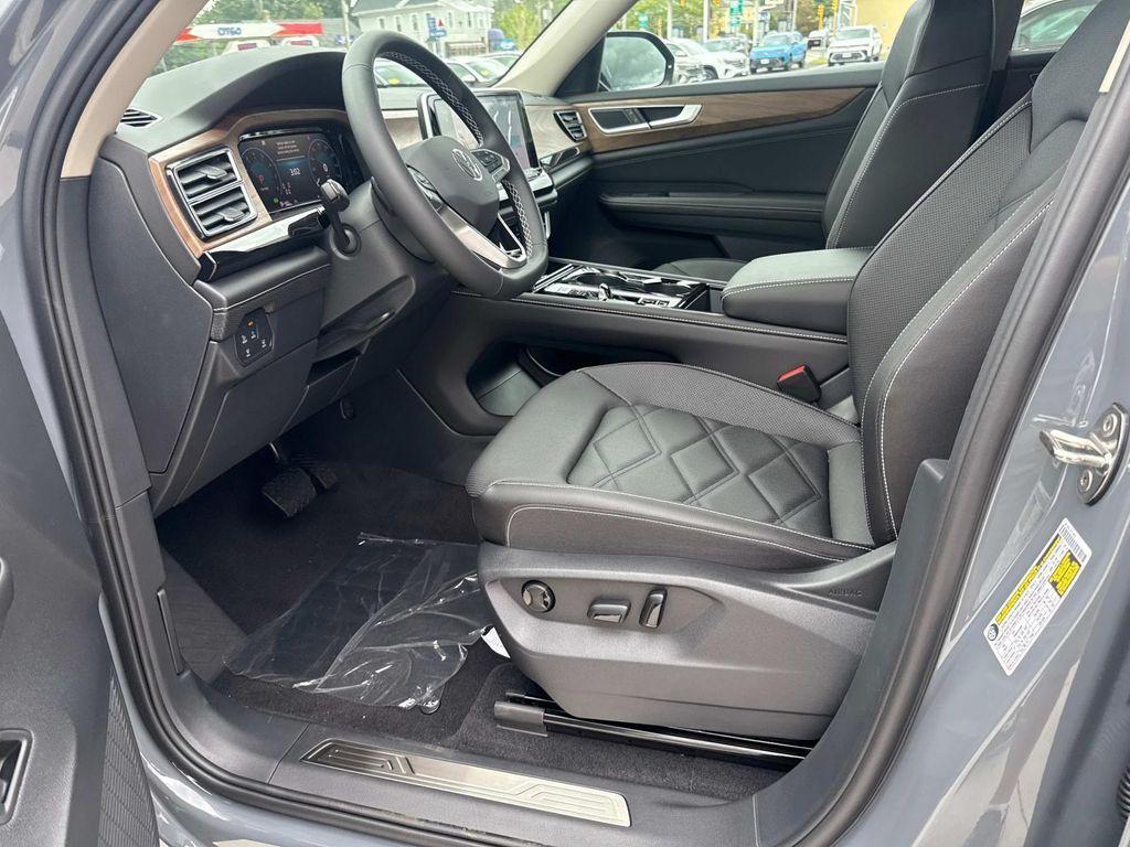 new 2026 Volkswagen Atlas car, priced at $48,554