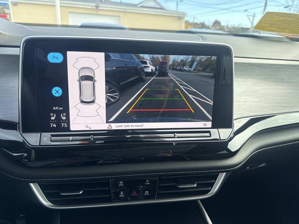 new 2026 Volkswagen Atlas Cross Sport car, priced at $47,752