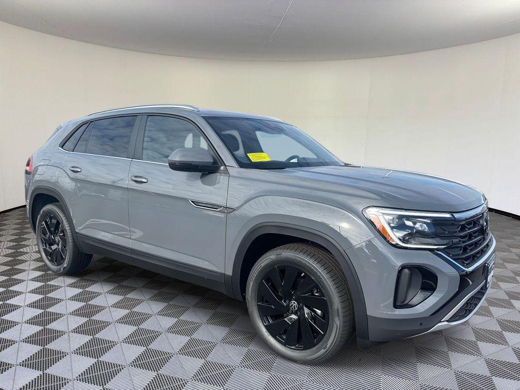 new 2026 Volkswagen Atlas Cross Sport car, priced at $47,752