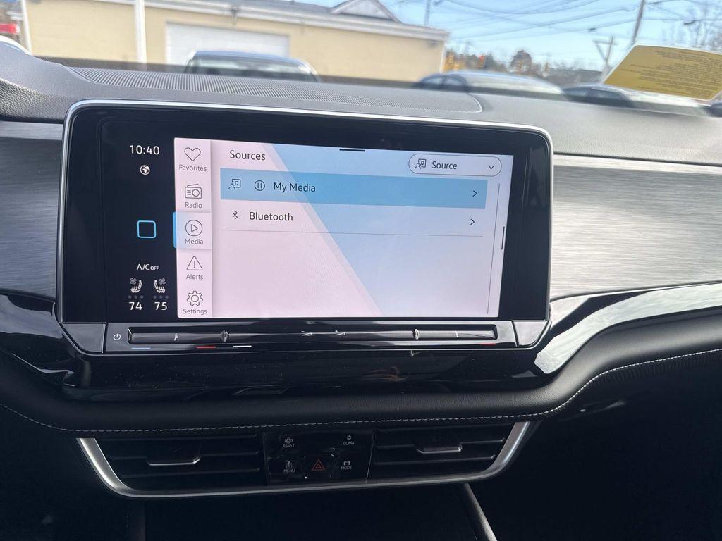 new 2026 Volkswagen Atlas Cross Sport car, priced at $47,752