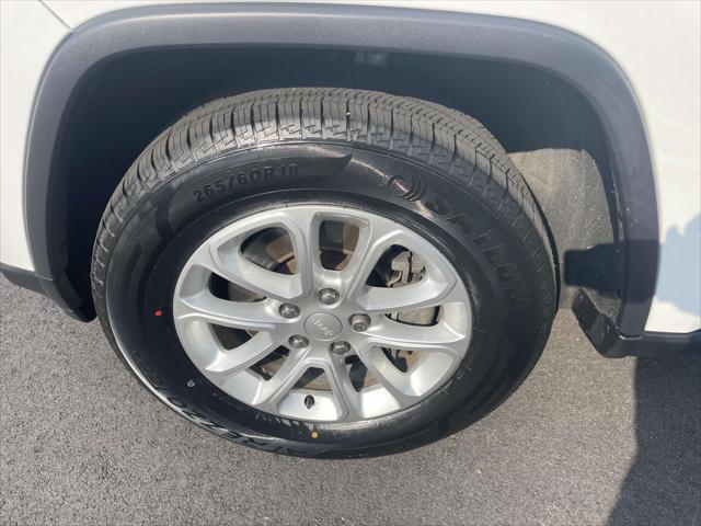 used 2021 Jeep Grand Cherokee car, priced at $23,987