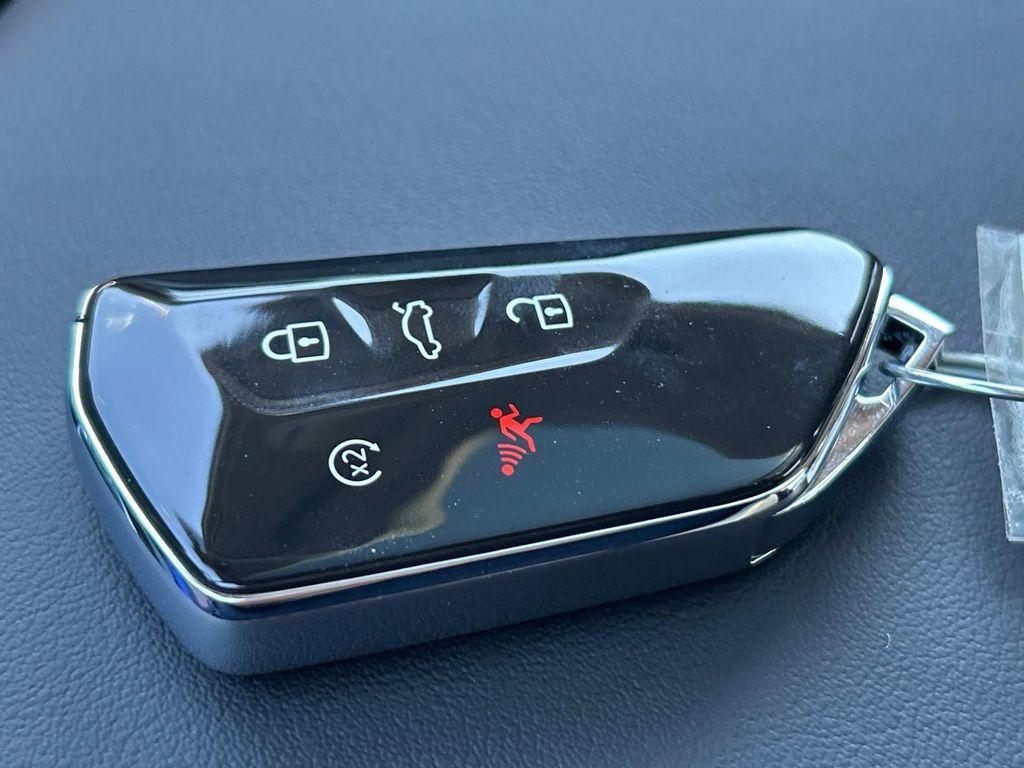 new 2026 Volkswagen Atlas car, priced at $50,473