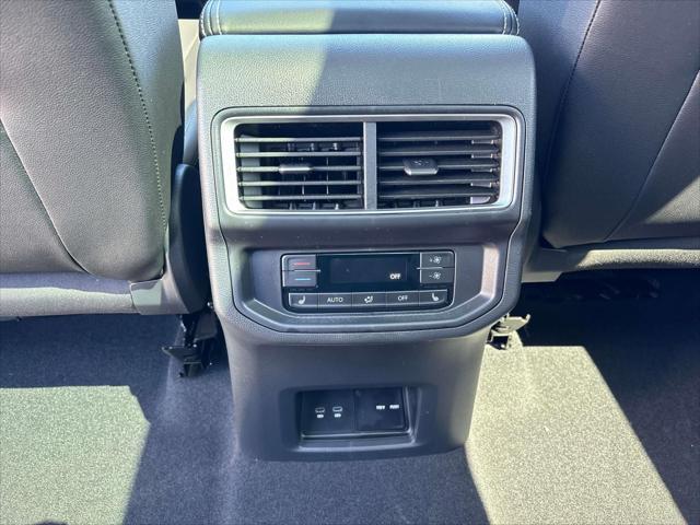 new 2025 Volkswagen Atlas car, priced at $49,911