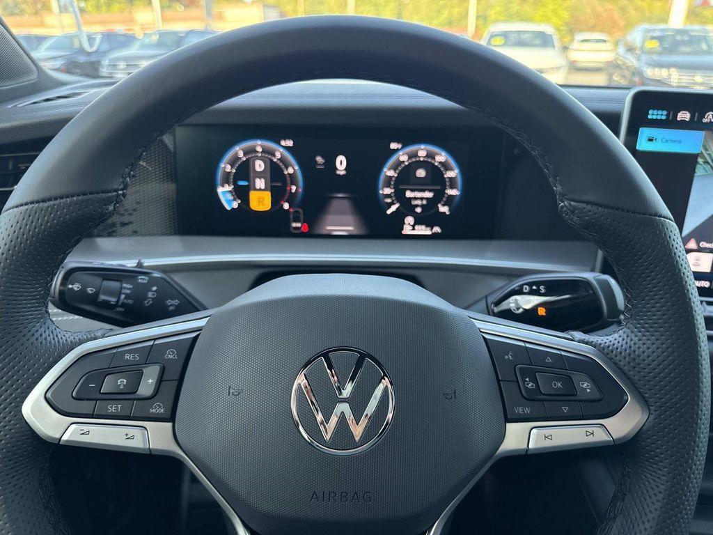 new 2025 Volkswagen Tiguan car, priced at $39,134