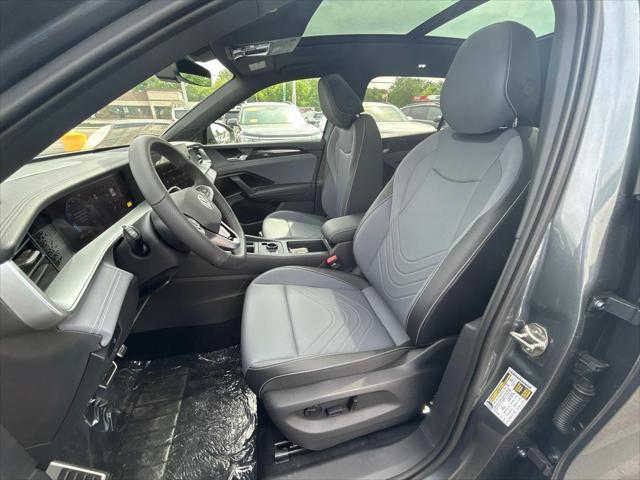 new 2025 Volkswagen Tiguan car, priced at $38,555