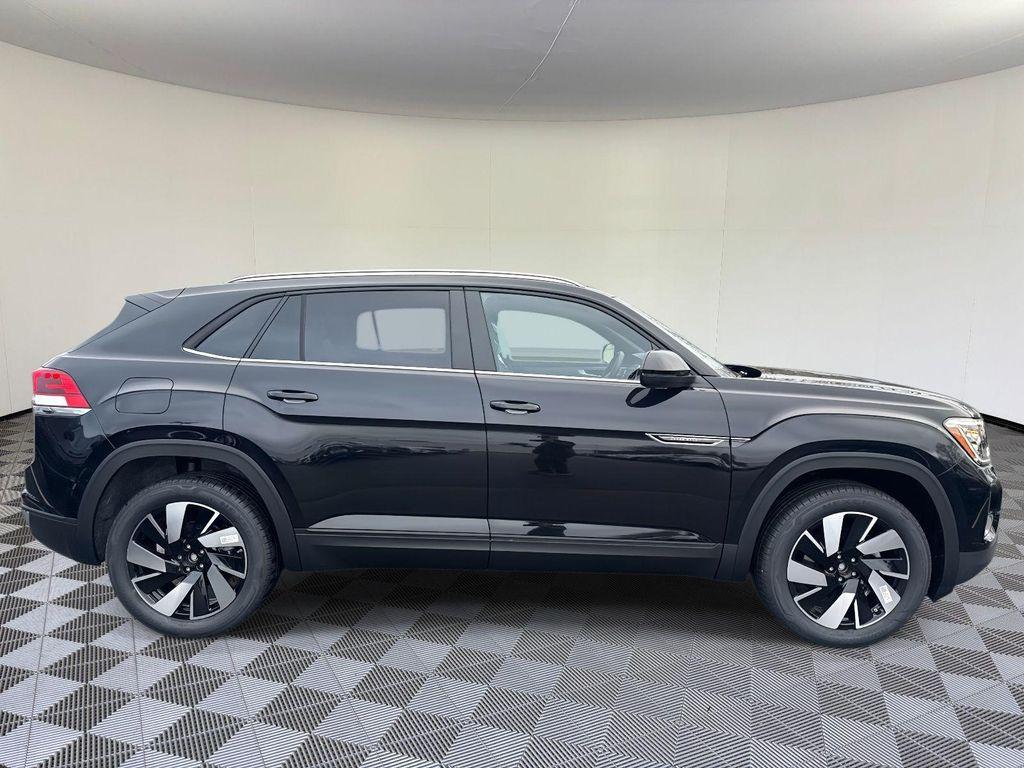new 2026 Volkswagen Atlas Cross Sport car, priced at $46,803