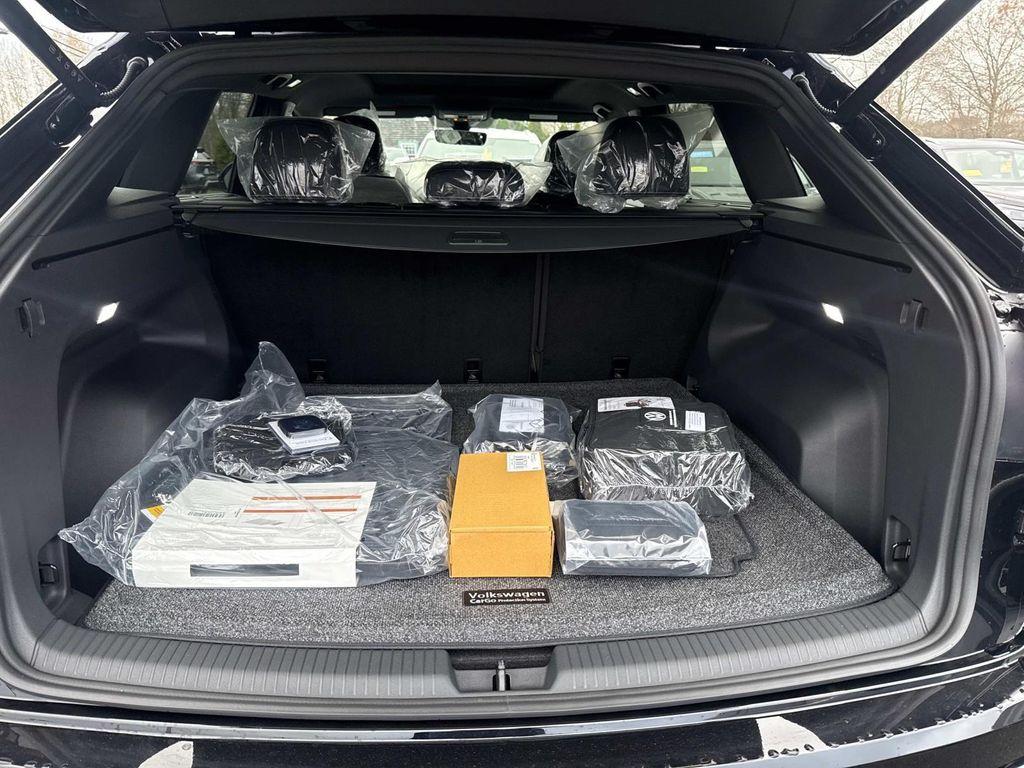 new 2026 Volkswagen Atlas Cross Sport car, priced at $46,803