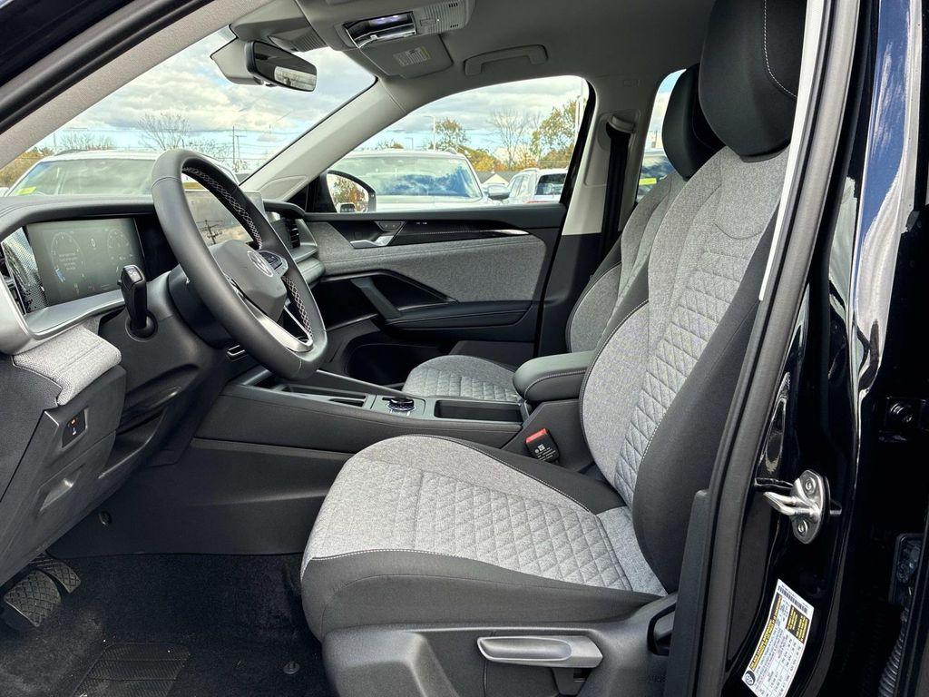 new 2025 Volkswagen Tiguan car, priced at $31,788