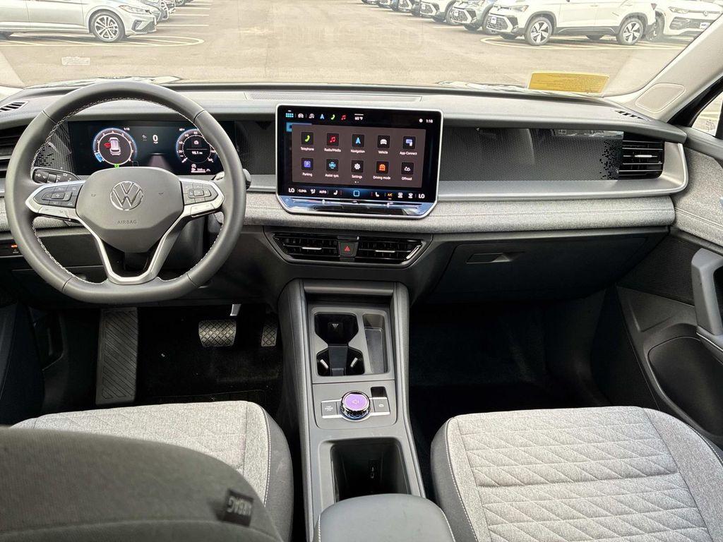 new 2025 Volkswagen Tiguan car, priced at $31,788