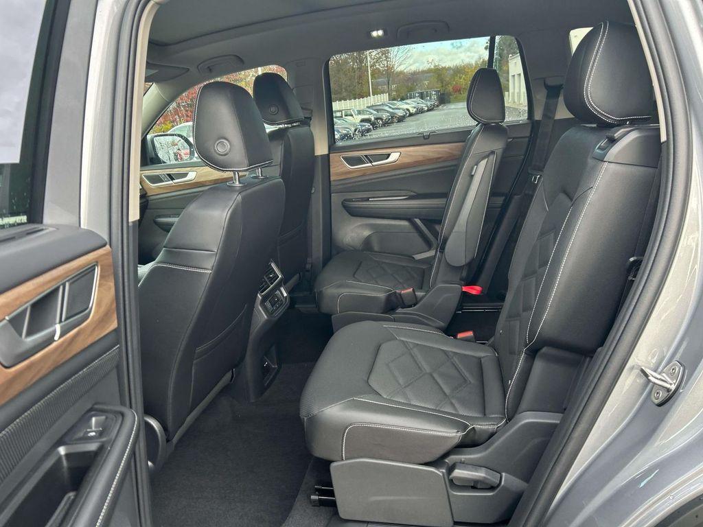 new 2026 Volkswagen Atlas car, priced at $47,961