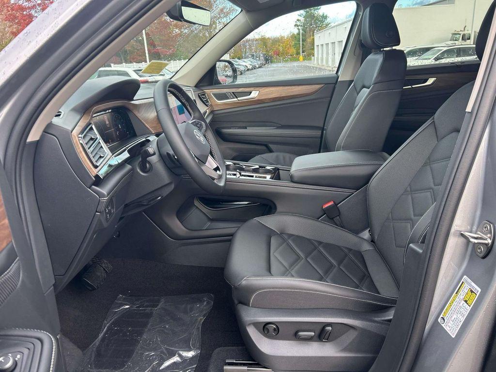 new 2026 Volkswagen Atlas car, priced at $47,961