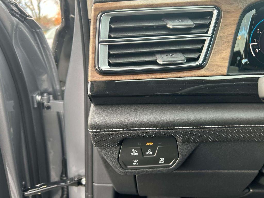 new 2026 Volkswagen Atlas car, priced at $47,961