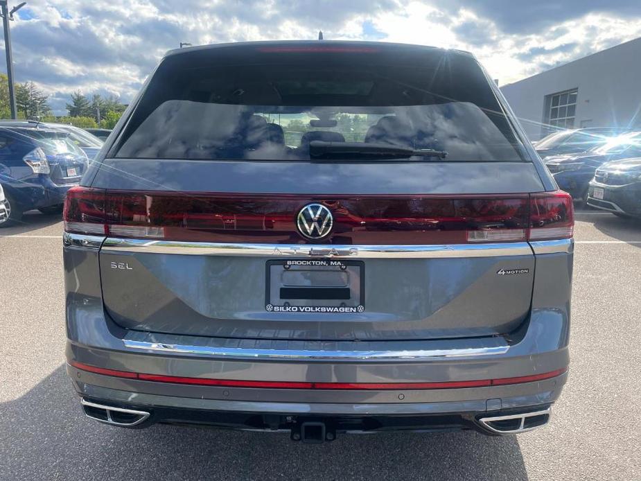 new 2024 Volkswagen Atlas car, priced at $50,485