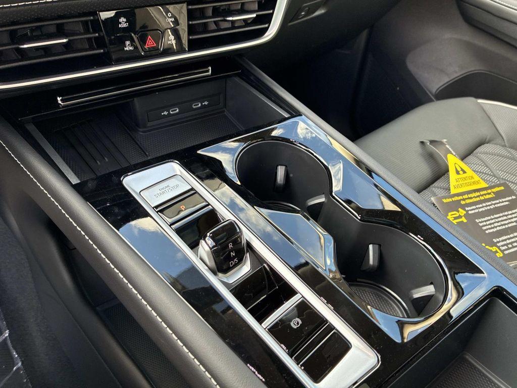 new 2026 Volkswagen Atlas car, priced at $56,188