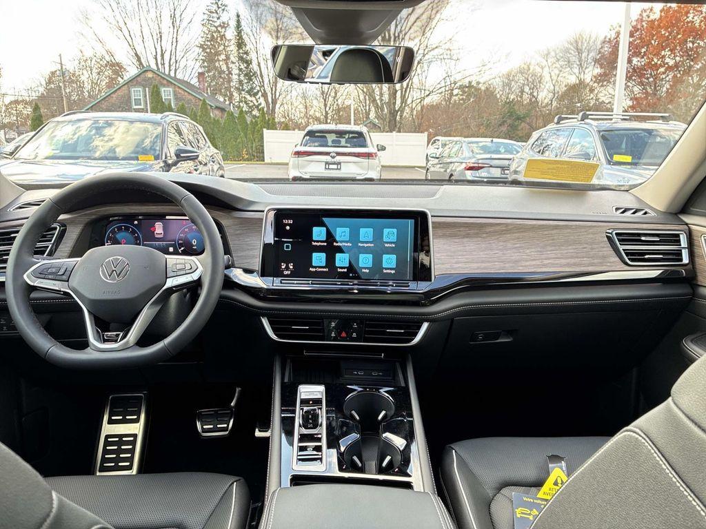 new 2026 Volkswagen Atlas car, priced at $56,188