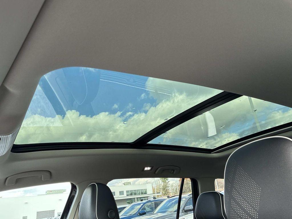 new 2026 Volkswagen Atlas car, priced at $56,188