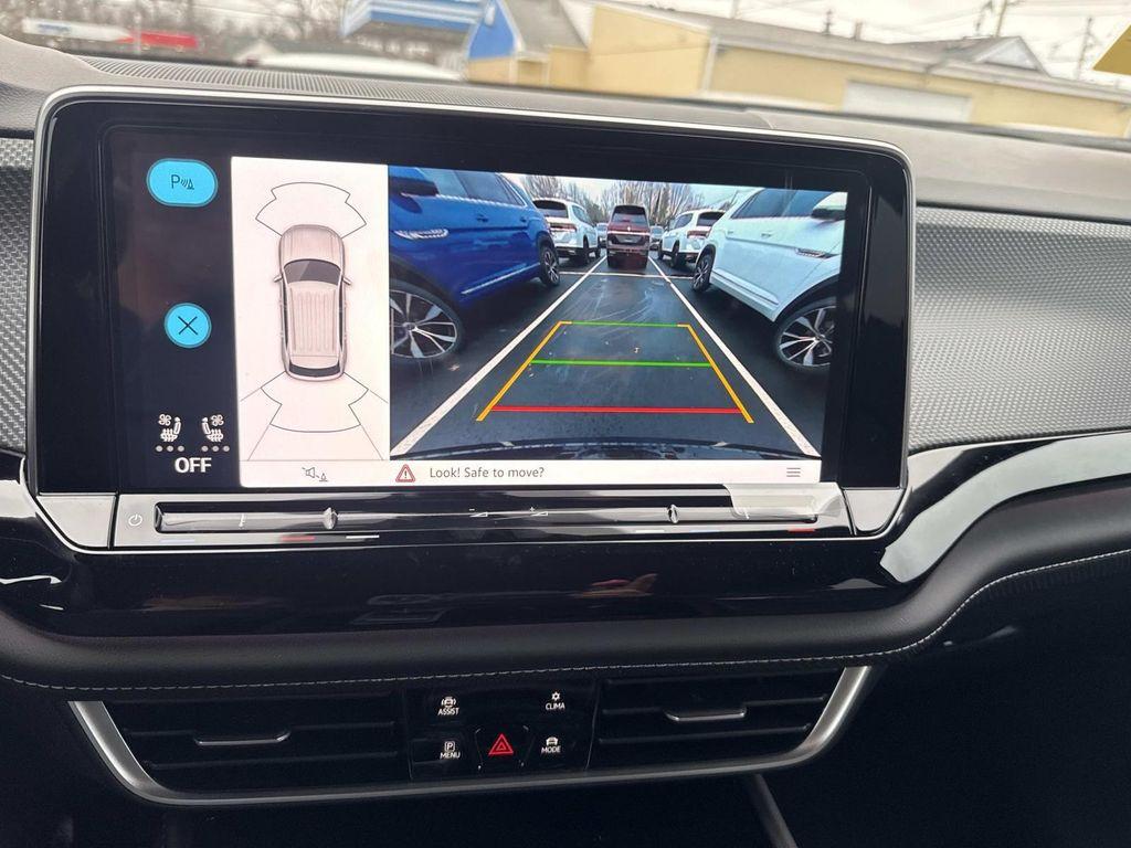 new 2026 Volkswagen Atlas Cross Sport car, priced at $49,825