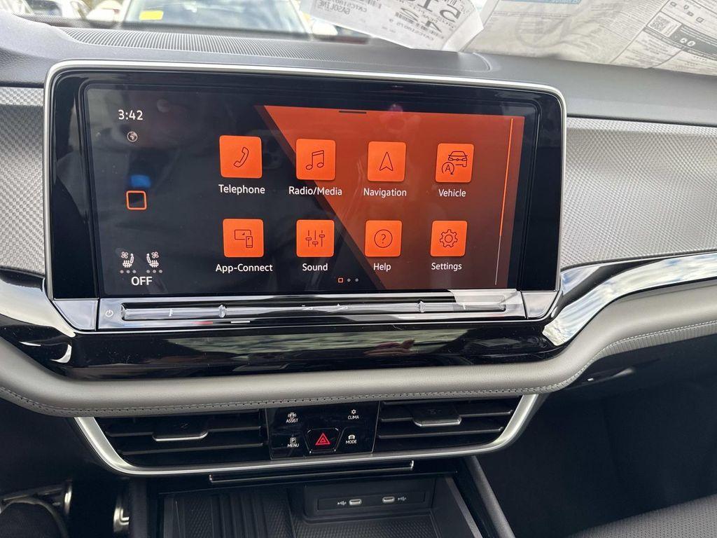 new 2026 Volkswagen Atlas car, priced at $49,482