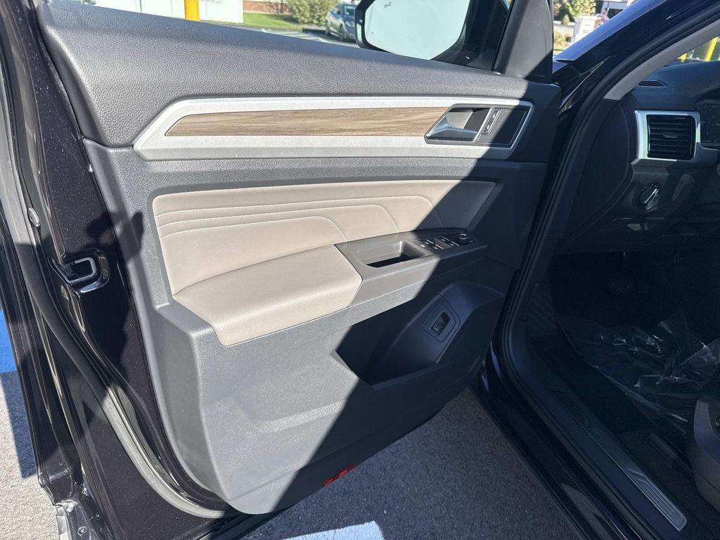 used 2023 Volkswagen Atlas car, priced at $29,998