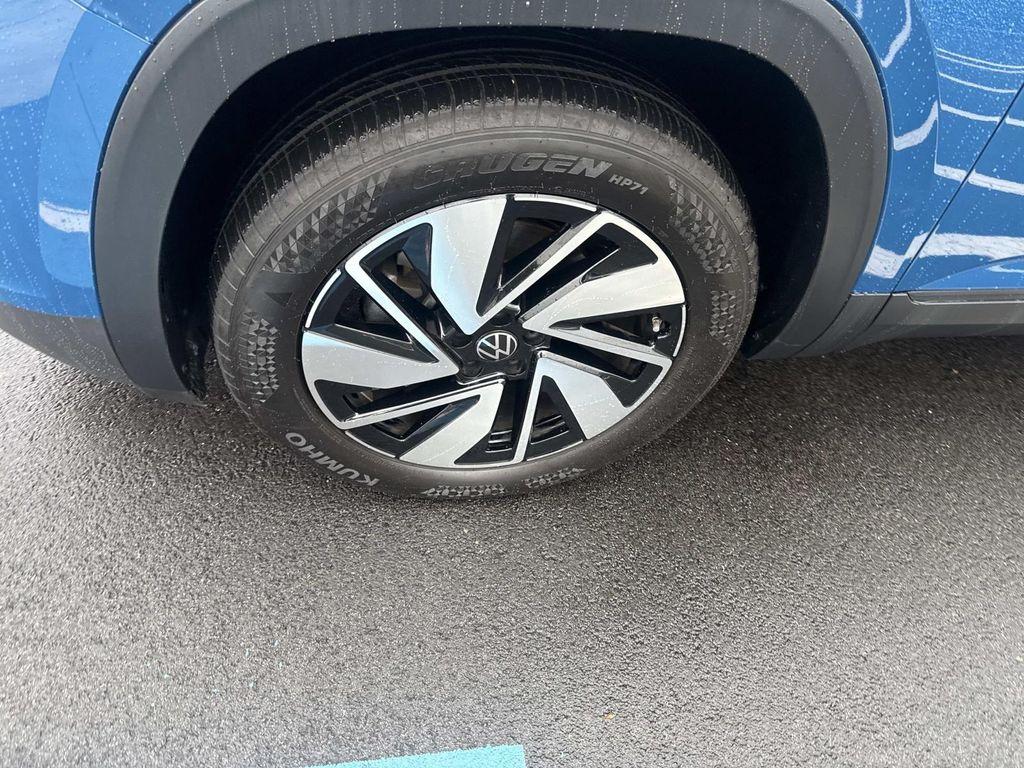 used 2025 Volkswagen Atlas car, priced at $40,712