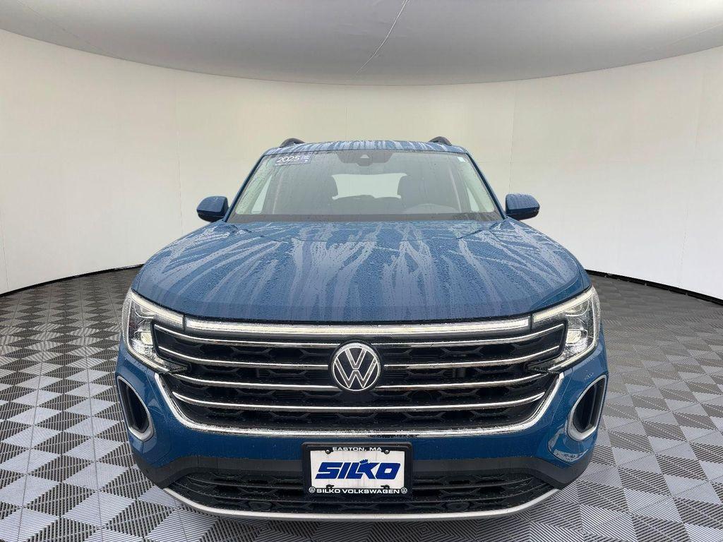 used 2025 Volkswagen Atlas car, priced at $40,712