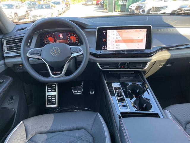 new 2024 Volkswagen Atlas car, priced at $44,701