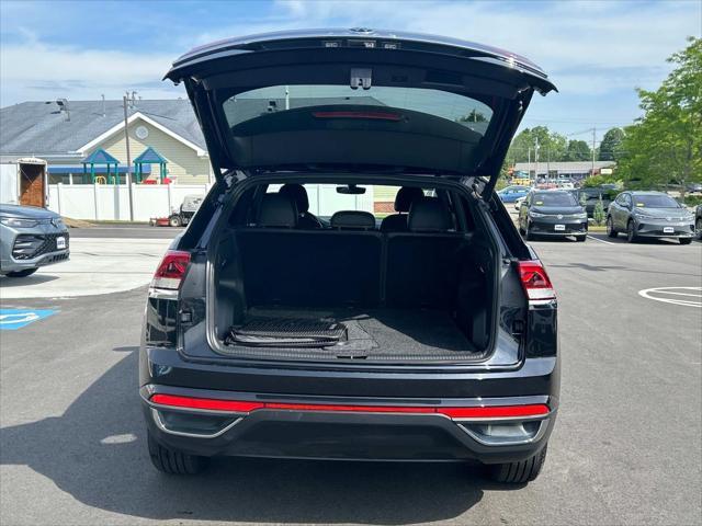 used 2021 Volkswagen Atlas Cross Sport car, priced at $27,025
