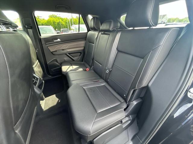 used 2021 Volkswagen Atlas Cross Sport car, priced at $27,025