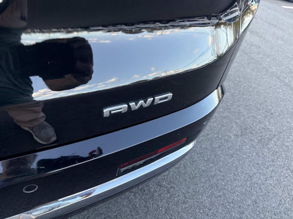 used 2021 GMC Acadia car, priced at $25,998